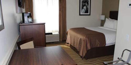 Edson Hotel | Best Western High Road Inn