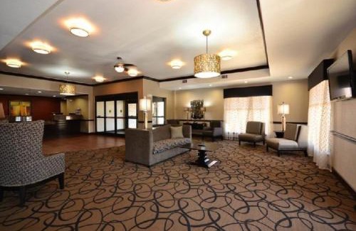 Center Hotel | Best Western Plus Classic Inn and Suites