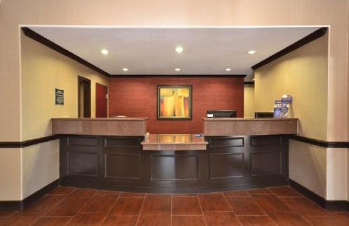 Center Hotel | Best Western Plus Classic Inn and Suites