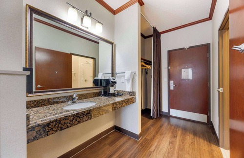 Bull Mountain Hotel | Best Western Plus Northwind Inn & Suites