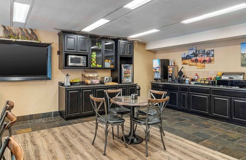 Hines Hotel | Best Western Rory & Ryan Inns