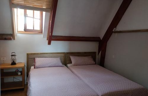 Meyronne Bed & Breakfast | Bet & Jac