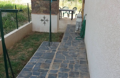 Roquebrun Apartment | Between Sea and Mon t