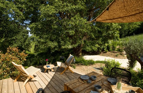 Montbolo House | Between the mountains and the sea, a profound and eco-chic nature experience in