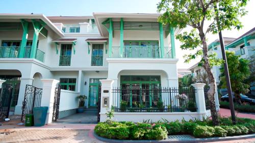 An Thoi Villa | Biệt thự 6 phòng ngủ Hayha Tropical Khem Beach