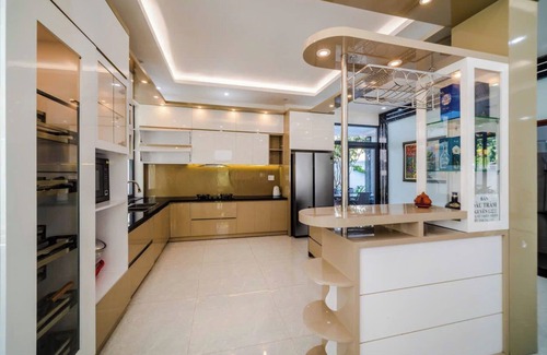 Vung Tau Villa | Biệt thự cách bãi tắm có 2 phút đi bộ.