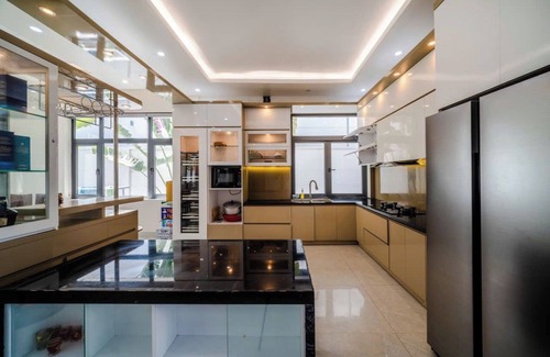 Vung Tau Villa | Biệt thự cách bãi tắm có 2 phút đi bộ.