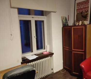 Wlochy House | Biały dom Cyprysowa 11