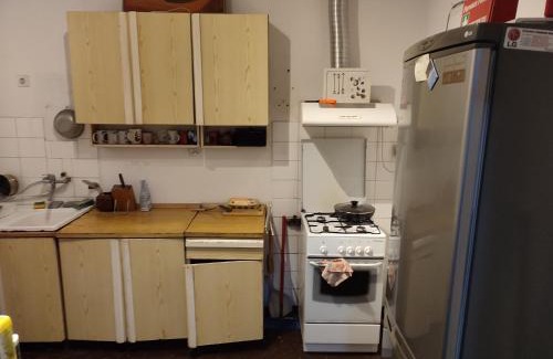 Wlochy House | Biały dom Cyprysowa 11