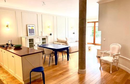 Redlowo Apartment | Biarritz Apartment Gdynia