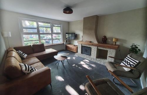 Colijnsplaat House | Biedebure