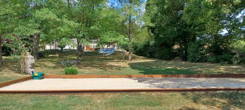 Montagnac-sur-Auvignon House | Bienvenue au gîte du Caillou