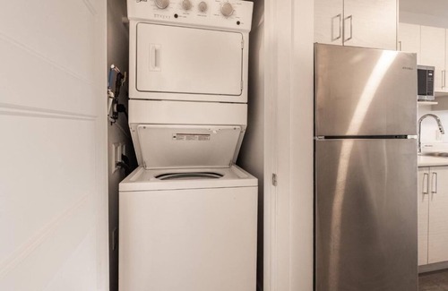 Longue-Pointe Apartment | Big apartment on 2 floors