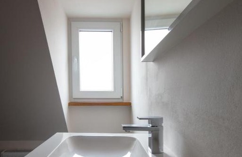 Assebroek House | Big Baron