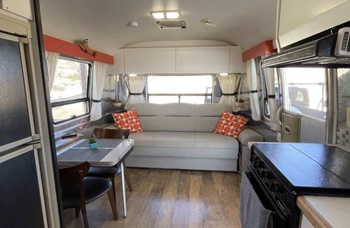 Terlingua House | Big Bend StarGazer PLUS: 2 Retro Airstreams for 4