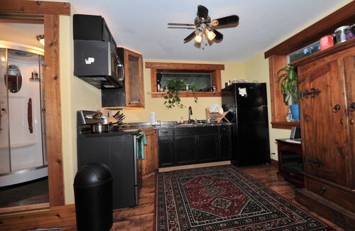 Kamas Cabin | BIG TINI CABIN for Rent Long Term Preferred