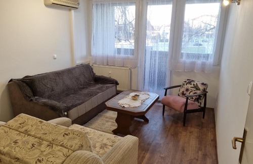 Siska District Apartment | big Tivoli studio