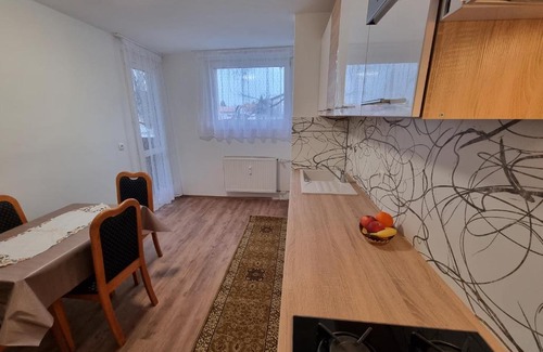 Siska District Apartment | big Tivoli studio