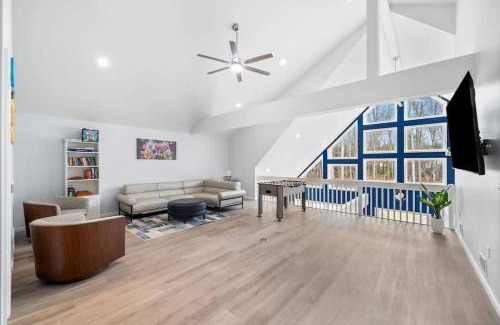 Lindale House | Big Villa 6Bd 7Ba Heated Pool Hot Tub Sauna Big Game Room