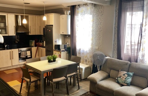 Basurtu Apartment | Bilbao Center - Charming & cozy apartment. Dry cleaning bed linen and towels.