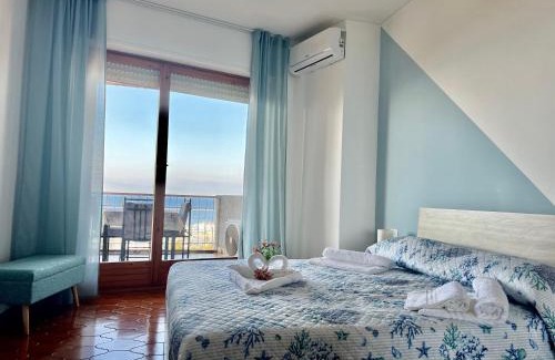 Sanremo Apartment | Bilocale VISTA MARE e Parcheggio privato