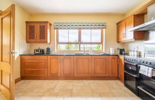 Castlederg House | Bin Mountain Self Catering