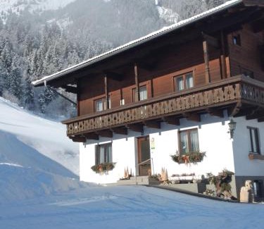 Fusch an der Grossglocknerstrasse Apartment | Bio-Bauernhof Schiederhof