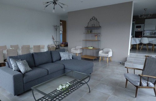 Saint-Martin-d'Uriage Villa | Bioclimatic family home near Chamrousse and Uriage spa