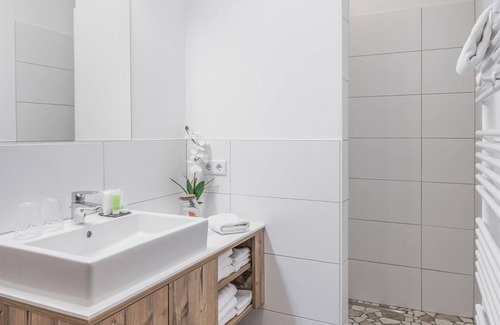 Weisspriach Bed & Breakfast | Biosphere Apartment - Chalet Village Fanningberg