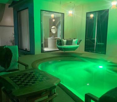 Barka Ski Chalet | Bird Heaven chalet