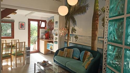 Playa del Ingles Resort | Birdcage Gay Men Resort and Lifestyle Hotel