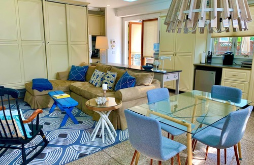 La Jolla House | BIRDROCK LA JOLLA LOFT WITH ROOF TOP TERRACE AND OCEAN VIEW