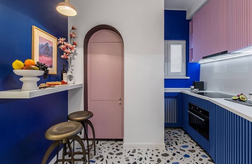 Bucharest City-Centre Apartment | Birds of Paradise