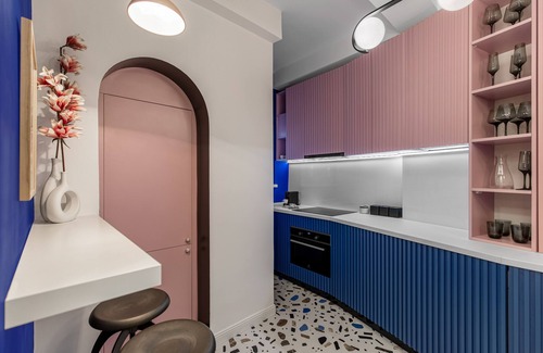 Bucharest City-Centre Apartment | Birds of Paradise