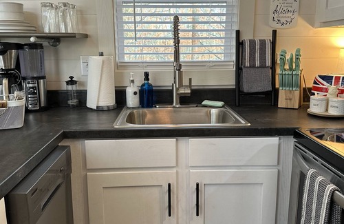 Cadiz Cottage | Birdsong Cottage (Cadiz, KY)