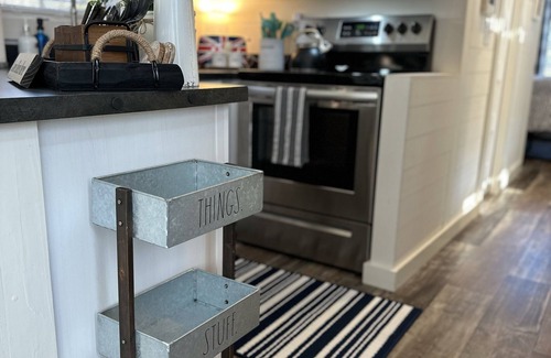 Cadiz Cottage | Birdsong Cottage (Cadiz, KY)