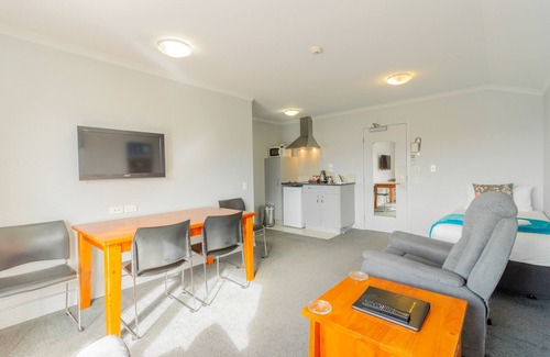 Petone Hotel | BKs Premier Motel Esplanade