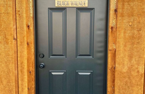 Tahlequah House | Black Walnut- Glamping Tent @ River Bluff Cabins