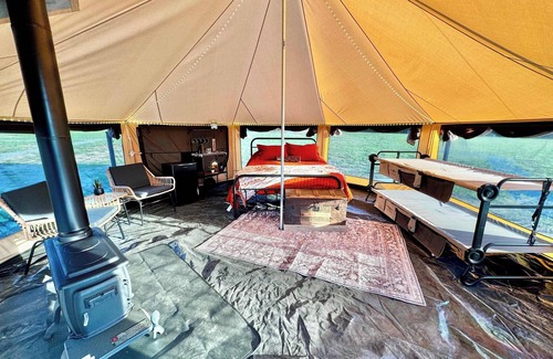 Tahlequah House | Black Walnut- Glamping Tent @ River Bluff Cabins