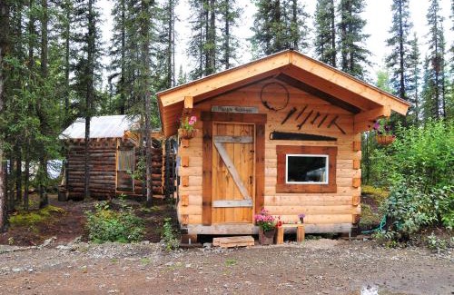 McCarthy Hotel | Blackburn Cabins - McCarthy, Alaska
