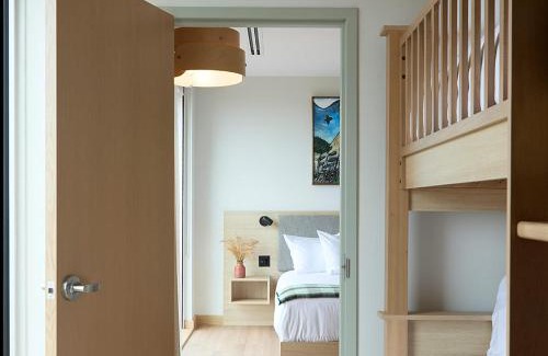 York Hotel | Blackbush Beach Resort