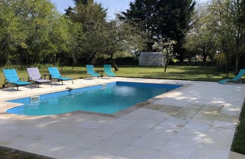 Blanzay House | Blacksmiths Cottage in Blanzay - 3 beds