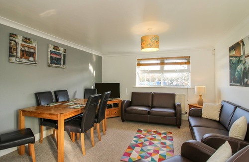 Ellesmere Cottage | BLACKWATER MEADOWS, pet friendly, with a garden in Ellesmere