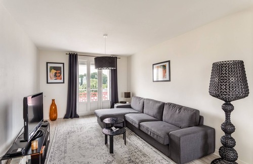 Boulevard des Poilus Apartment | BLANCHE DE CASTILLE - Appartement 2 chambres avec parking