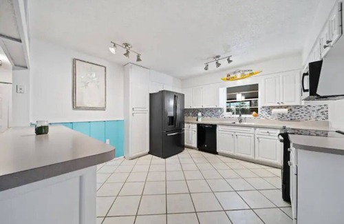 Memphis House | Bliss By The Bay* Heated Pool Home w/Playground