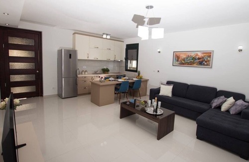 Karuc Apartment | Blue apartment is situated in amazing uvala Paljuskovo in Bar.