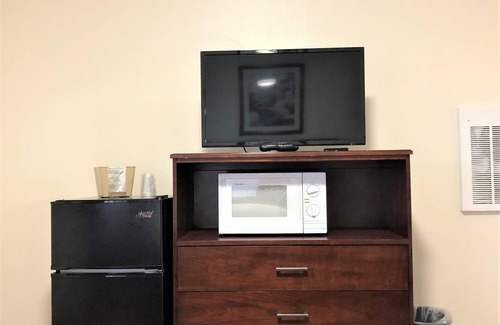 Brookings Hotel | Blue Coast Inn and Suites