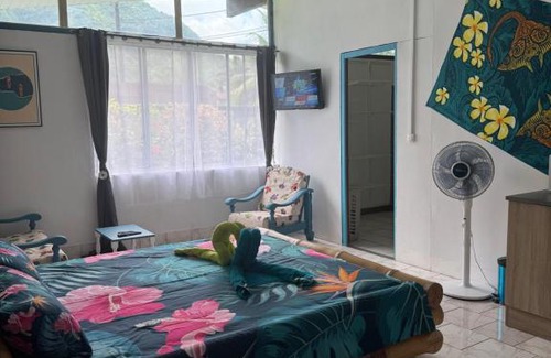 Teva I Uta House | Blue Moana Lodge