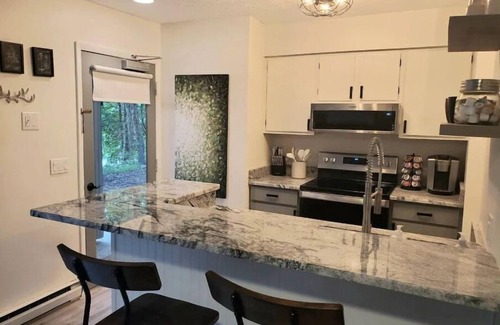 Nellysford Condo | Blue Ridge Retreat: Your Cozy Mountain Getaway