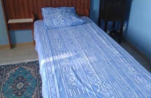 Donneville Bed & Breakfast | Blue room